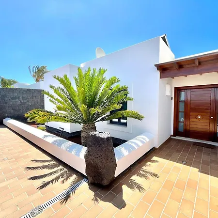 Your Island Mamma Mia 1 * Playa Blanca (Lanzarote)